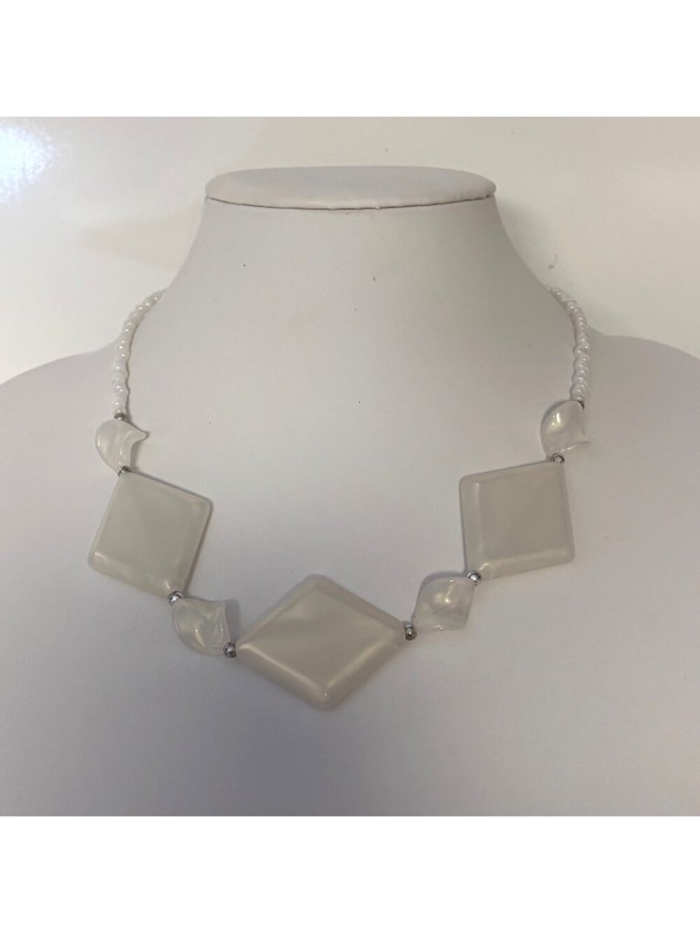 White Lucite Geometric Square Bead Necklace Retro Mod Statement Jewelry